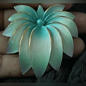 Vintage Park Lane Elegant Green and Gold Floral Brooch